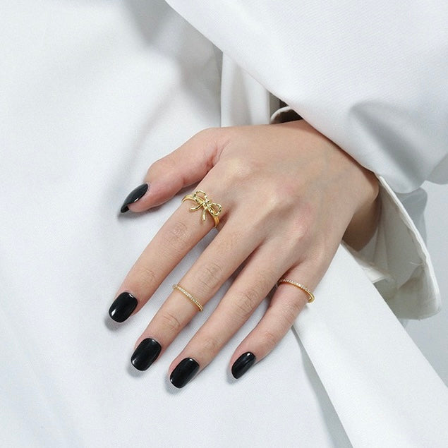 Tiny Bow Ring
