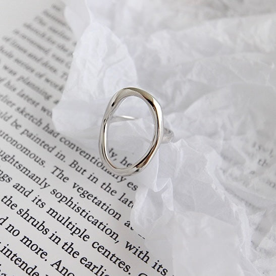 Silent Orbit Ring