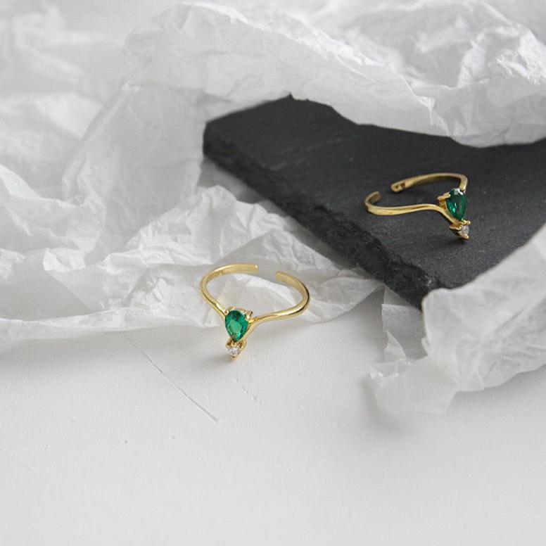 Emerald Gleam Ring