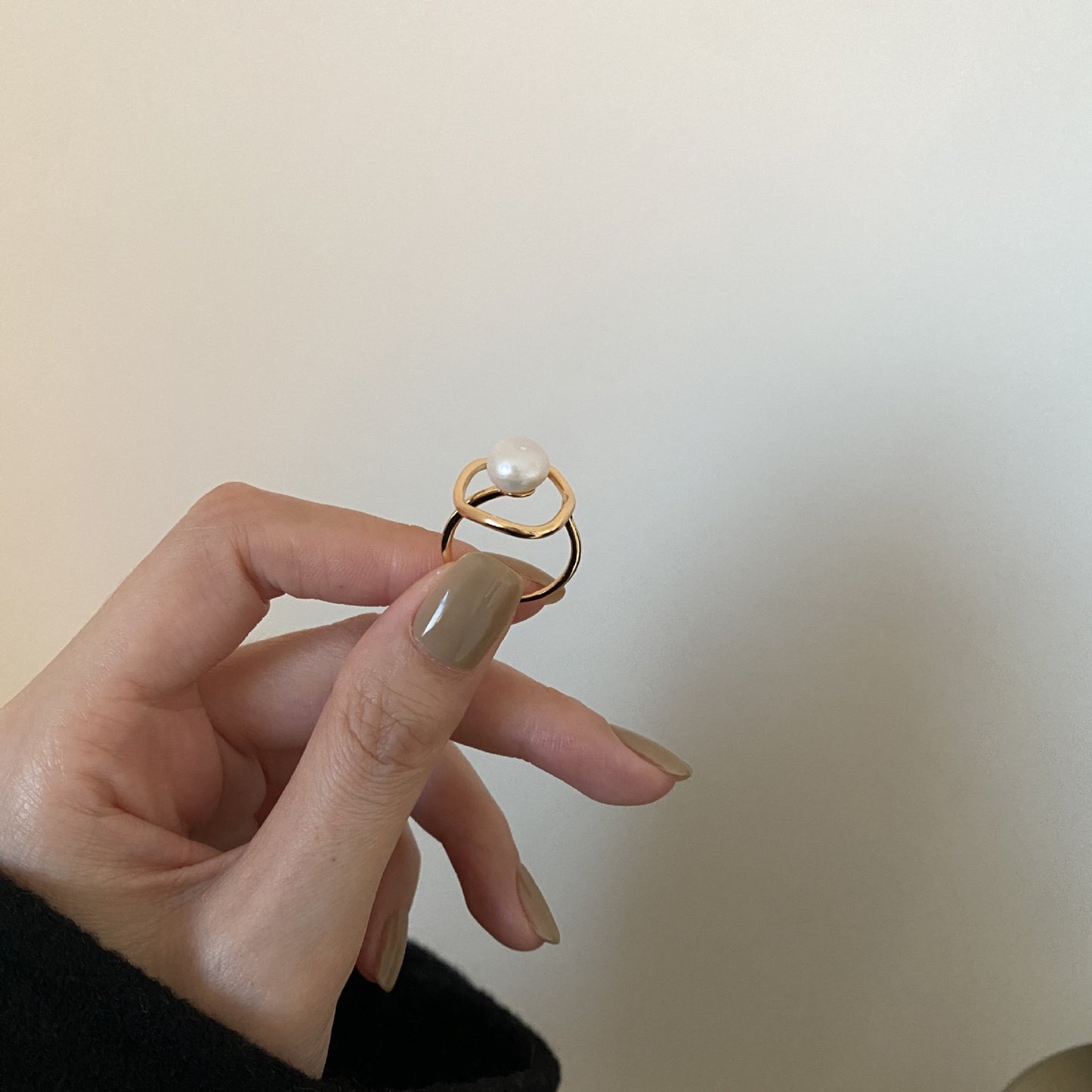 Geometric Pearl Ring