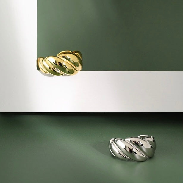 Dome Croissant Ring