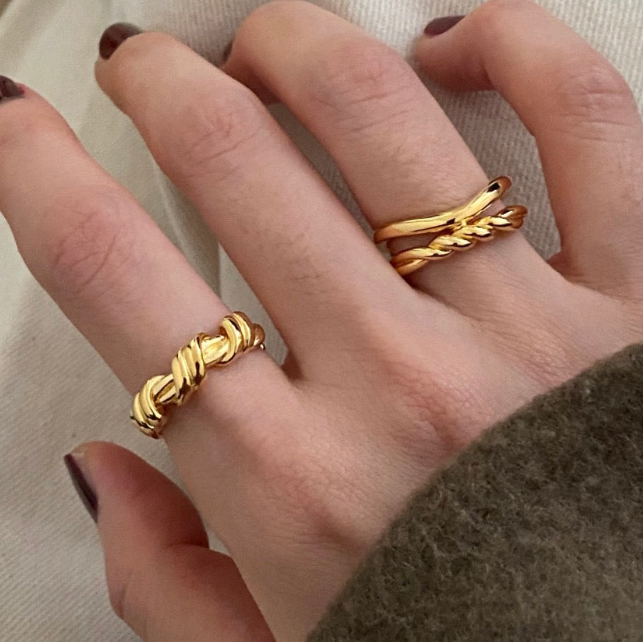 Eternal Knot Band