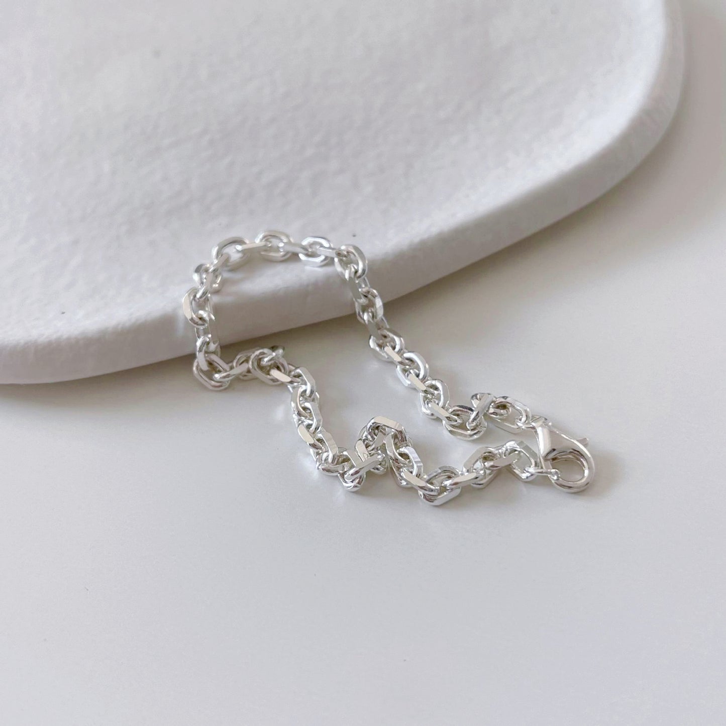 Delicate Link Bracelet