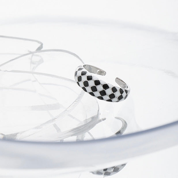 Checkered Chic Ring