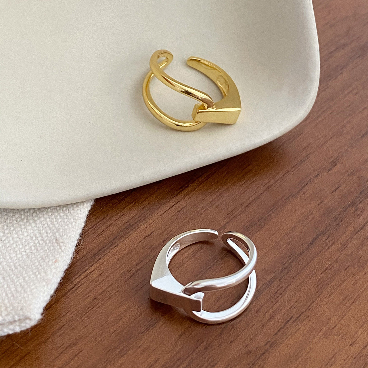 Minimalist Edge Ring