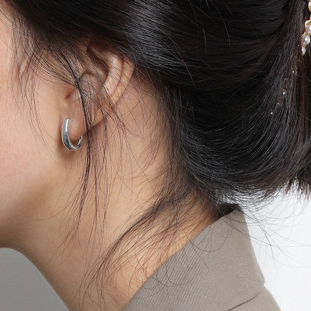 Aero Curve Earrings