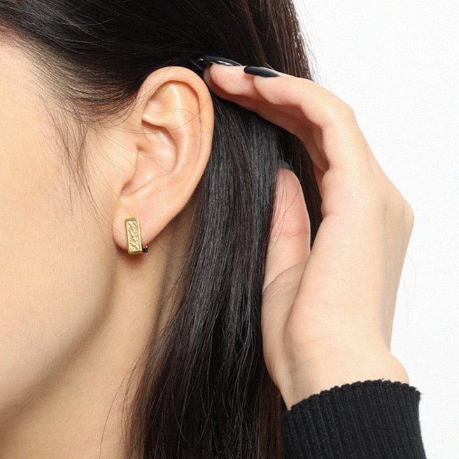 Textured Frame Earrings