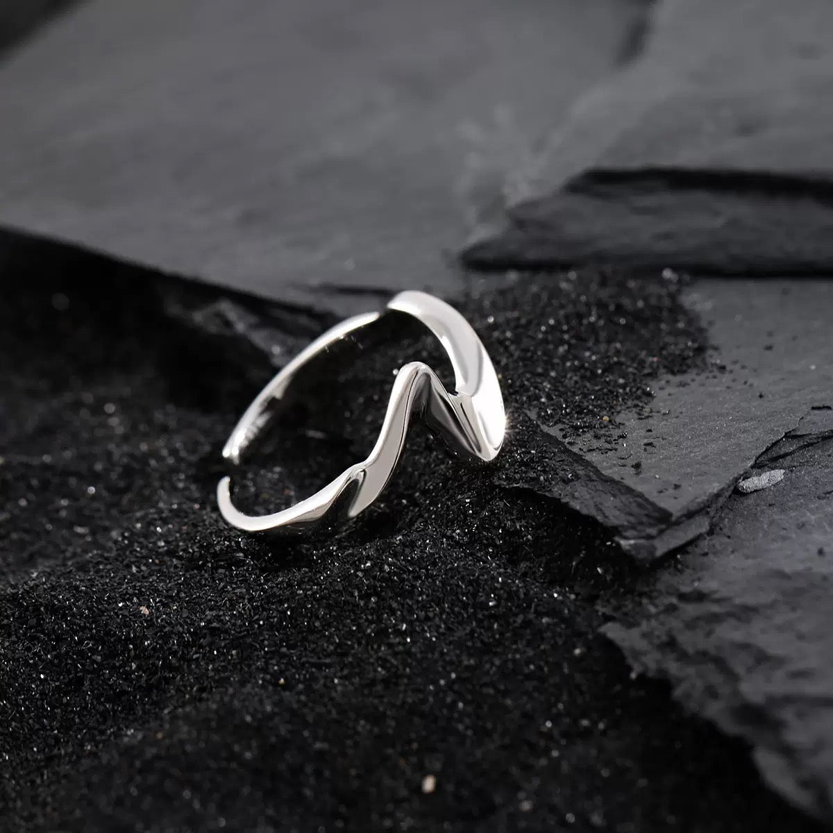 Abstract Motion Ring