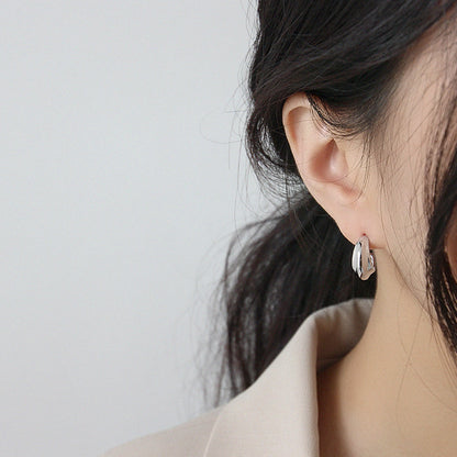 Smooth Curve Earrings