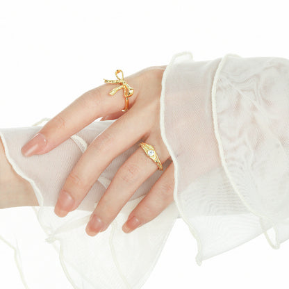 Muse Bow Ring