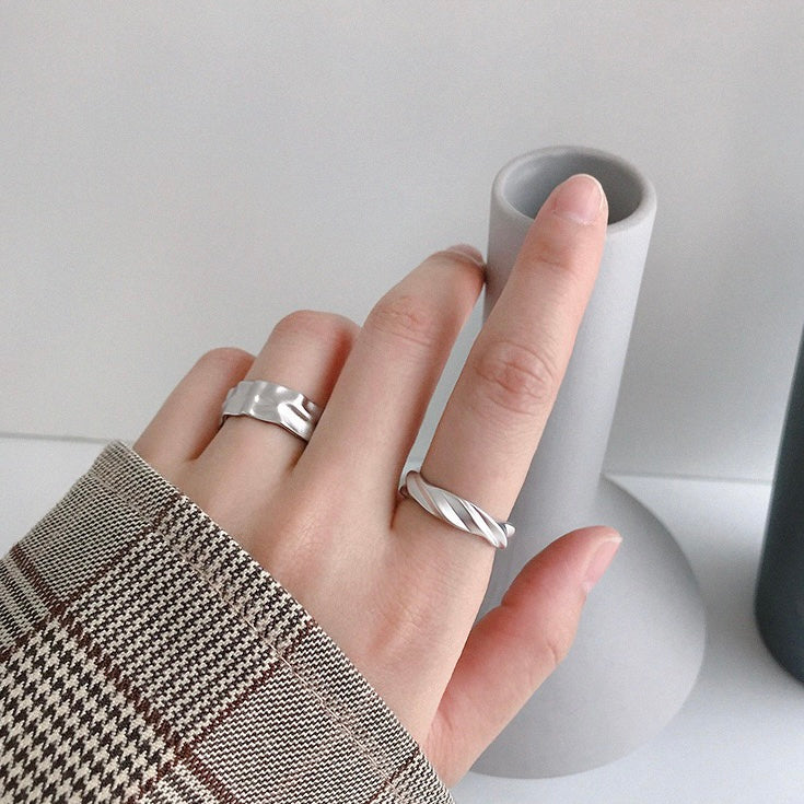 Twist of Simplicity Ring