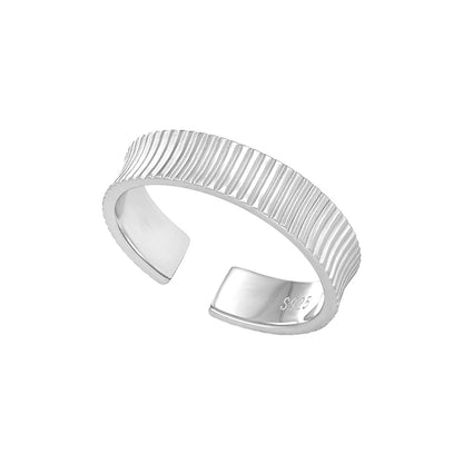 Vertical Vogue Ring