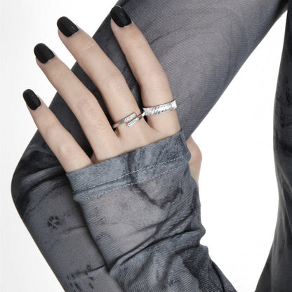 Vertical Vogue Ring