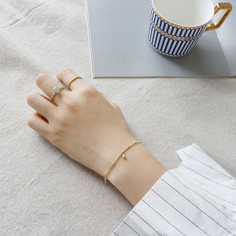 Minimalist Strand Bracelet