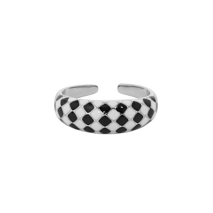 Checkered Chic Ring