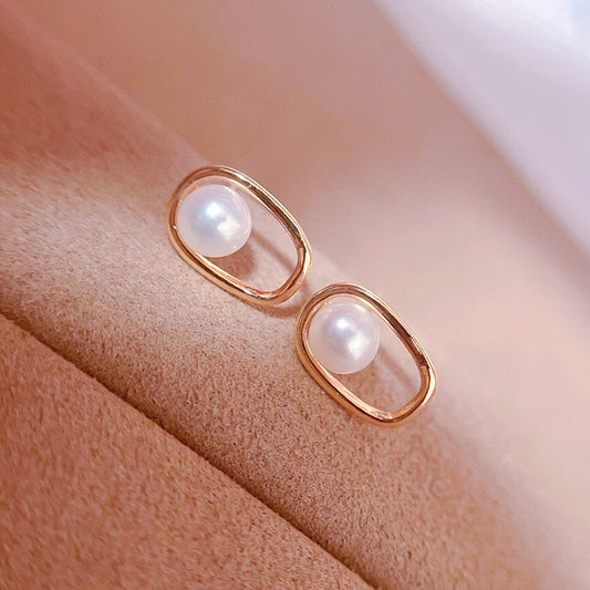 Minimalist Pearl Earrings
